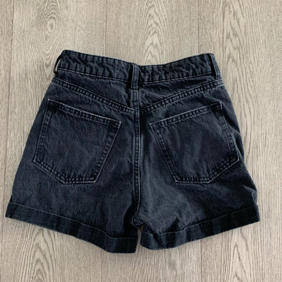 Divided H&M Jean Shorts - Picture 2 of 2